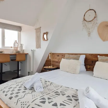 Bamboa Beachhouse * زاندفورت