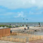 Bamboa Beachhouse *